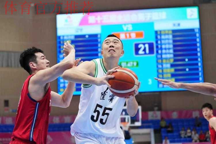 小组4场全胜，辽宁男篮晋级8强，韩德君21分宝刀不老 赵继伟21+13